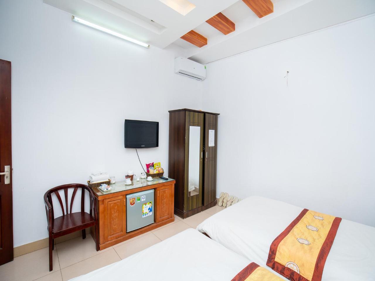 Phuong Dong Hotel Hanoi Buitenkant foto